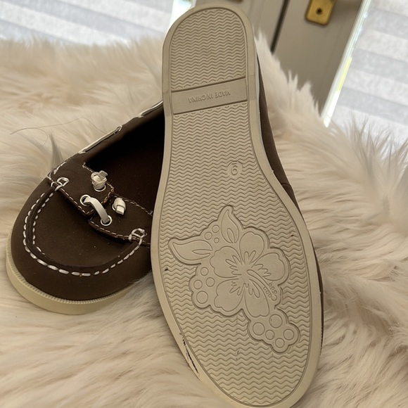 OLD NAVY BOAT SHOE - Picture 5 of 5